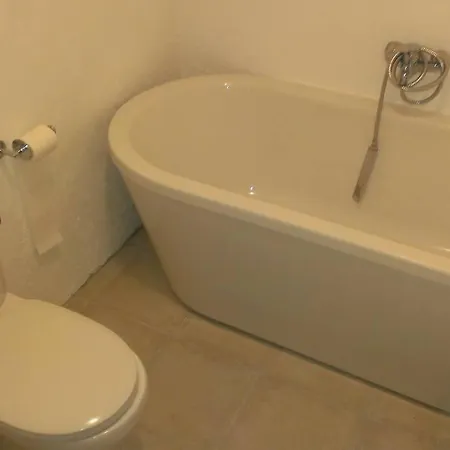 아파트 3 With Pool And 4 Min Walk To Sandy Beach